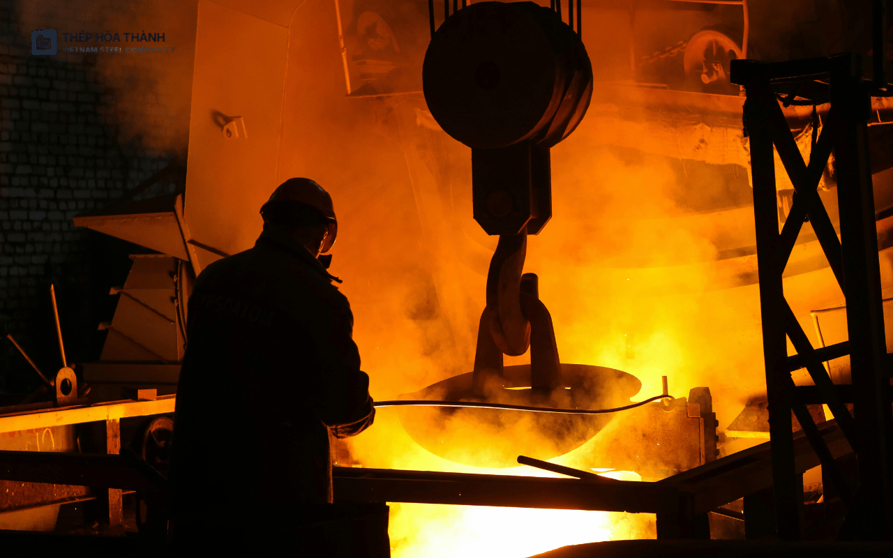 Ngành gia công kim loại đối mặt biến động giá vật liệu và sản xuất phức tạp. Vì sao ERP hiện đại trở thành nền tảng bắt buộc để giữ lợi thế cạnh tranh?